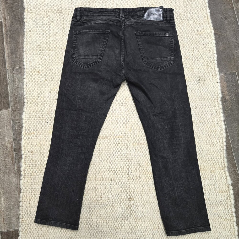 STYLISH BLACK DENIM JEANS BY ZARA 32x26 GREAT CONDITION - Picture 2 of 6